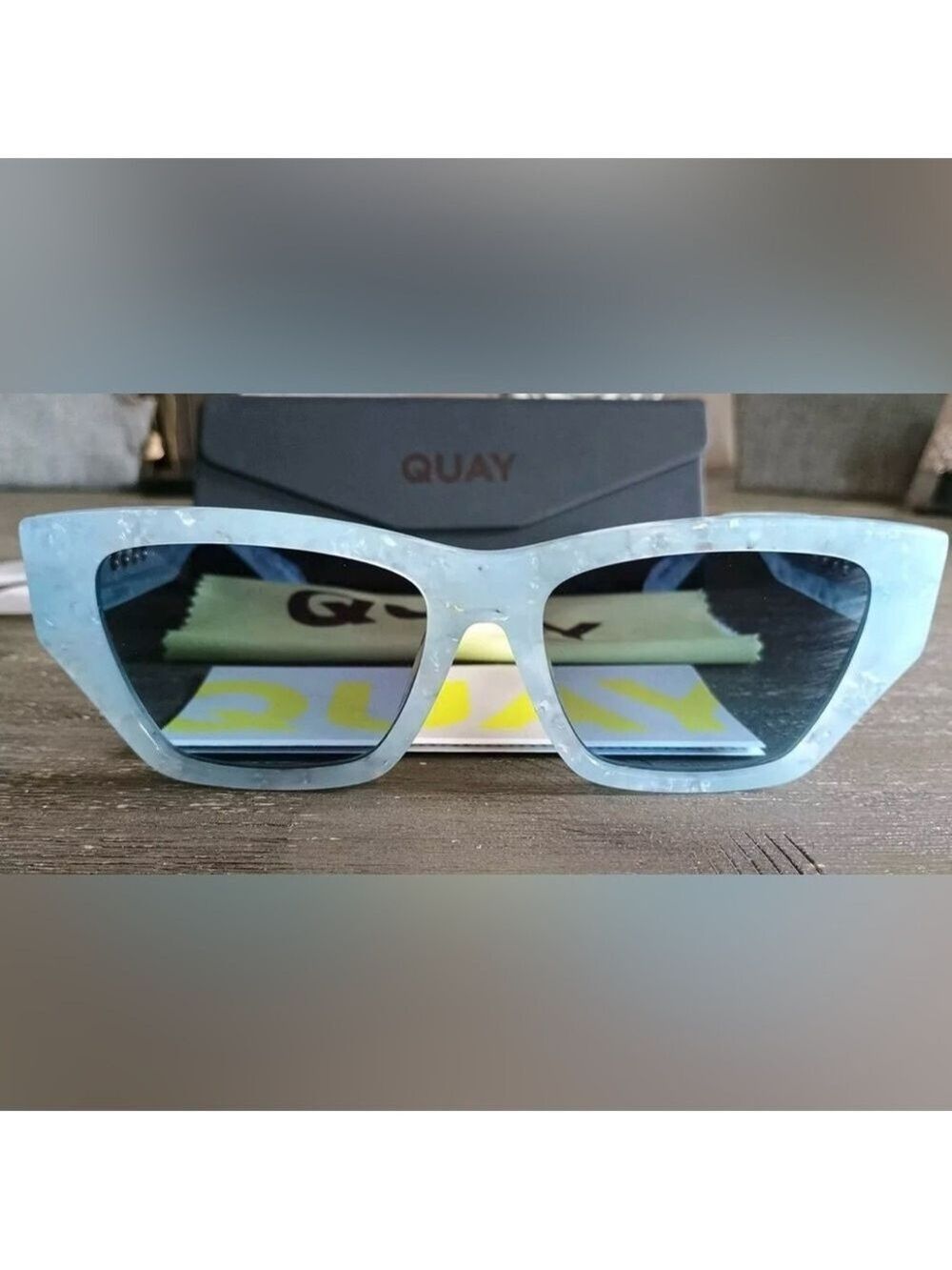 NEW Quay sold out limited edition No Apologies sunglasses 🕶️. - Picture 3 of 7